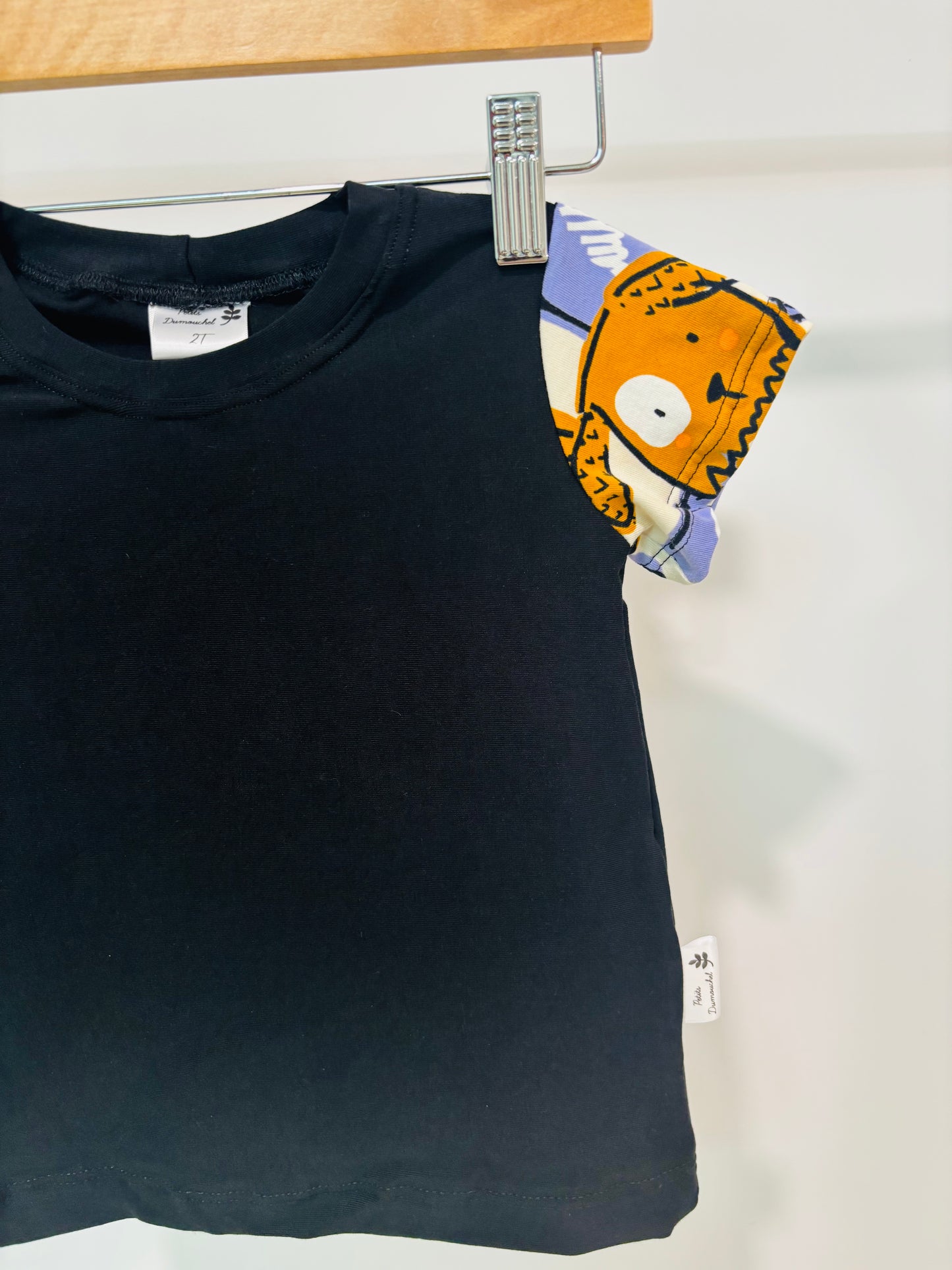 T-shirt chien coloré