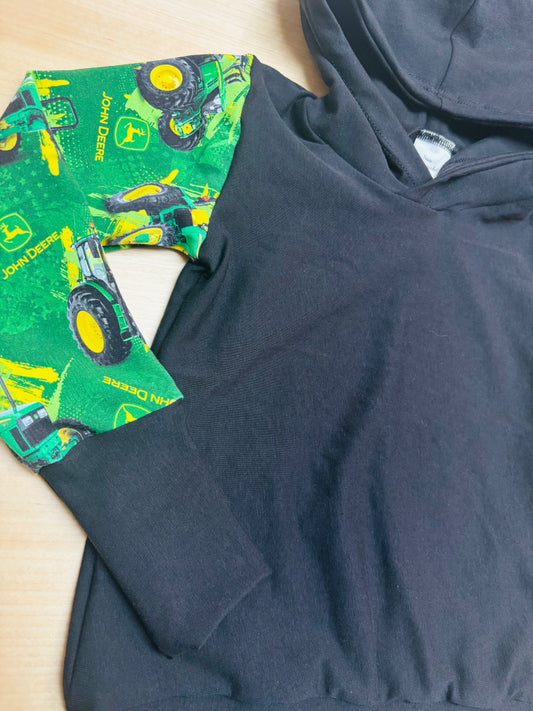 Chandail évolutif avec capuche tracteur vert