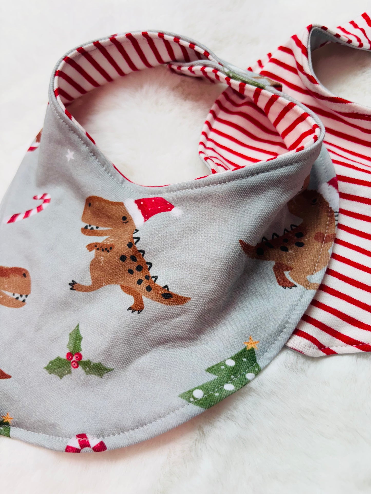 Bavoir dino de Noël