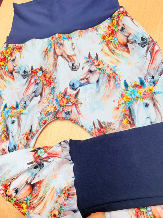 Pantalon évolutif fleurs et chevaux